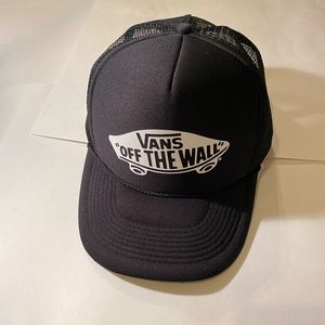 Trucker hat